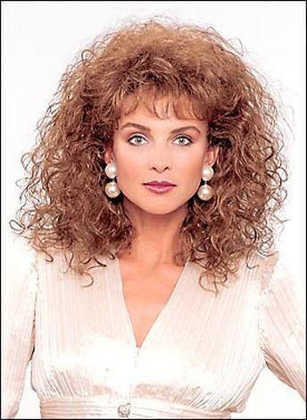 “Cheyenne” Luxurious “S” Wave Curl Human/Synthetic Blend Full Wig - Buy Wigs USA